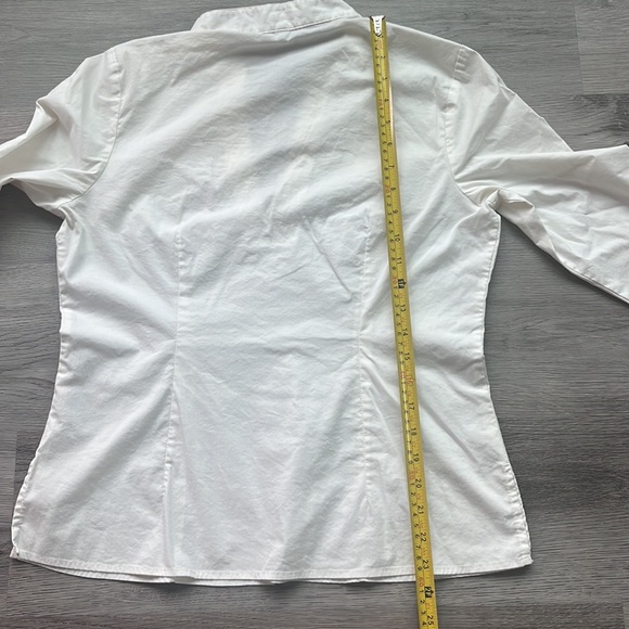 4/$50 RW&CO Fitted Crisp White Shirt/Blouse - Picture 6 of 6